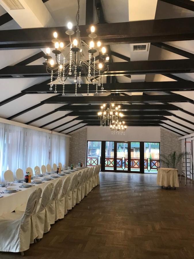 Hotel Eljot Шелпя Велка Екстериор снимка