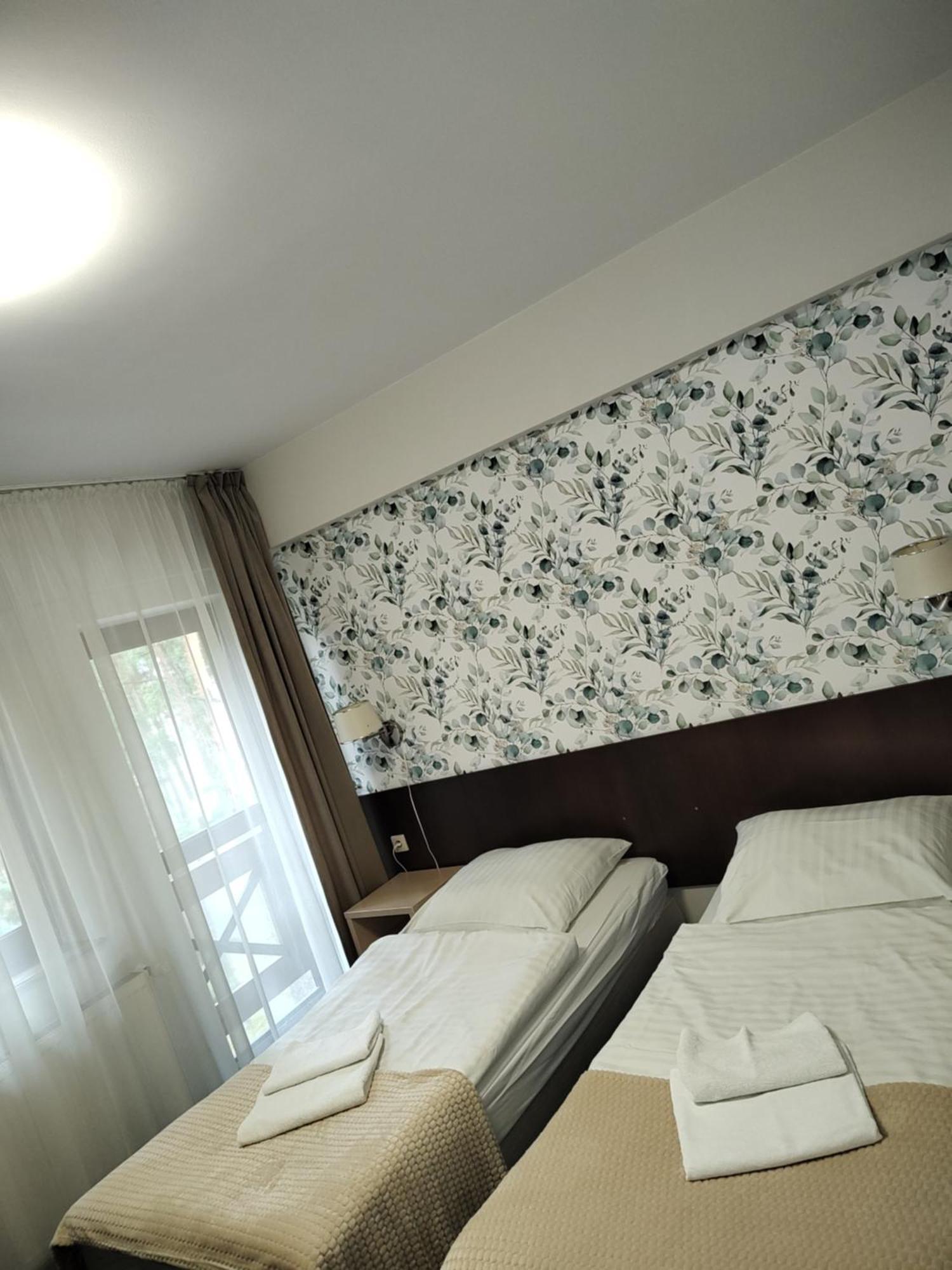 Hotel Eljot Шелпя Велка Екстериор снимка