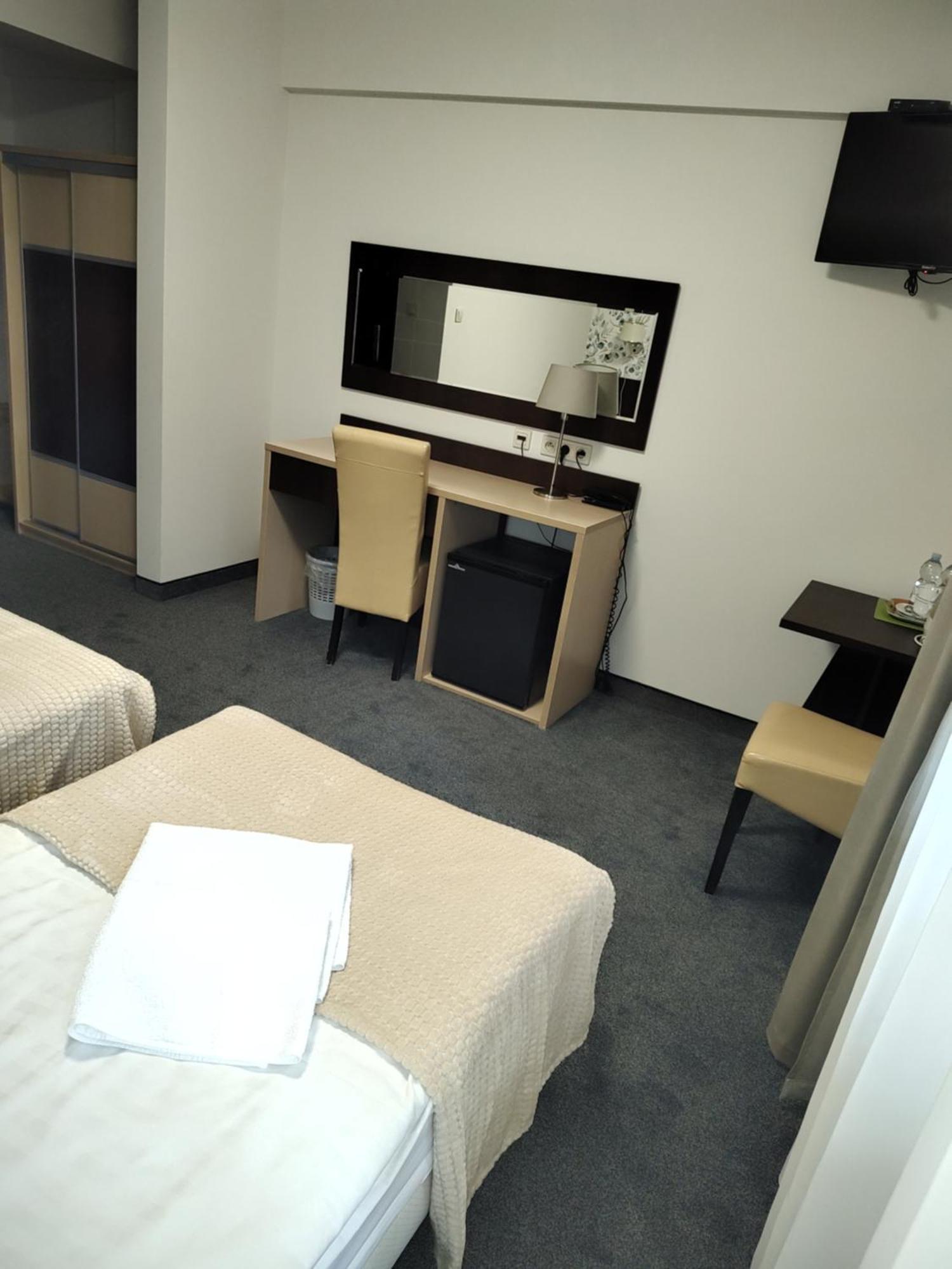 Hotel Eljot Шелпя Велка Екстериор снимка
